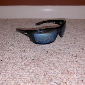 Revo polarized sunglasses. RE4062-02